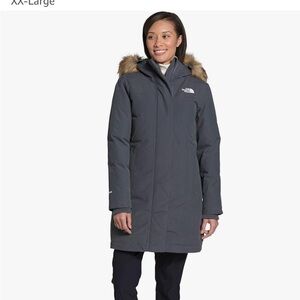 The North Face Women's Charcoal Arctic Parka Size Small